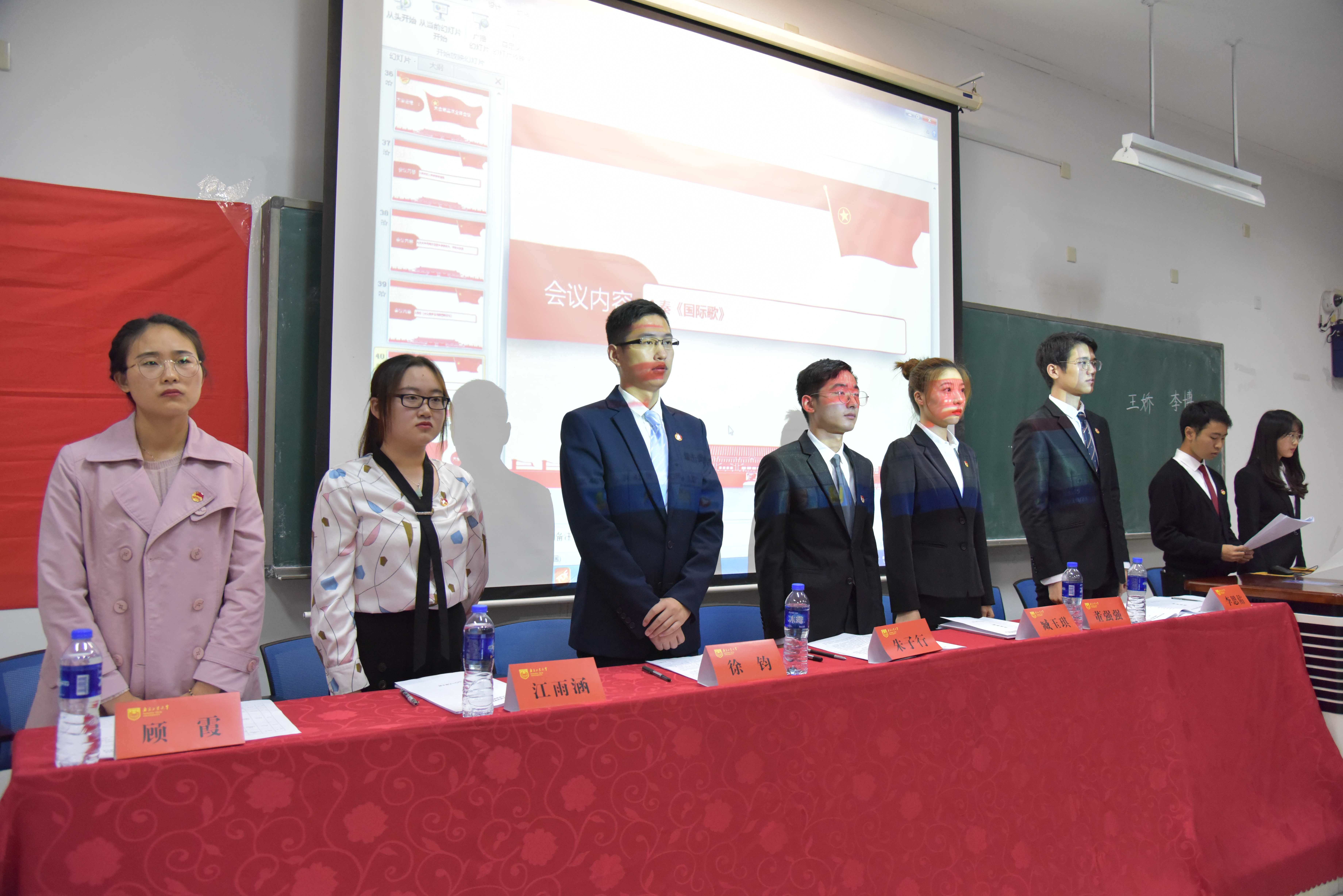 1540886858747607.jpg 1540886858747607.jpg